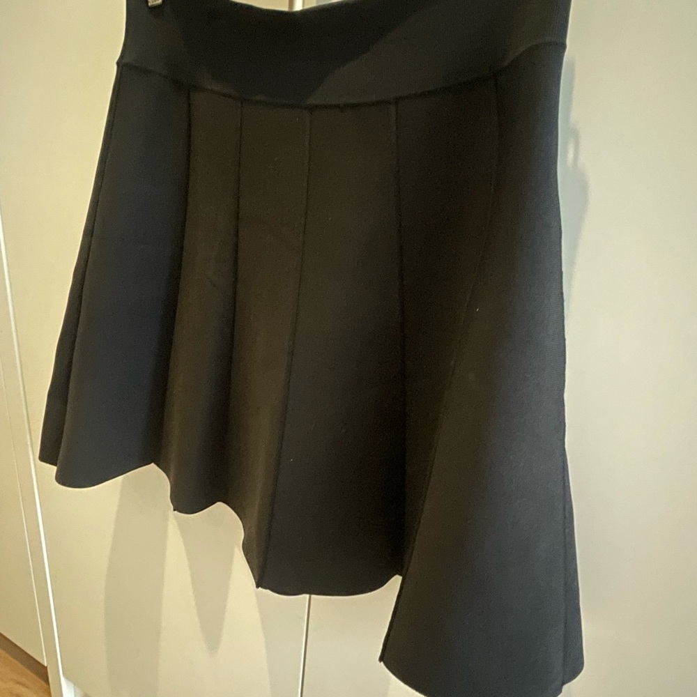 Bcbg black skirt